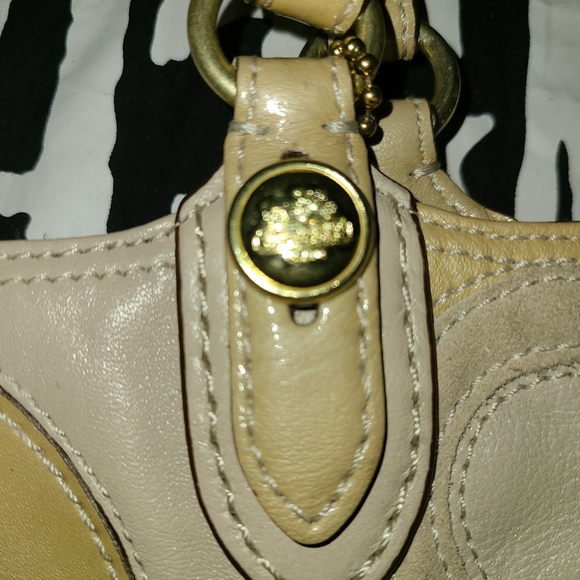 COACH 15748 MIA INLAID C TOTE NATURAL NWT Retail : USD$398 + TAX - Picture 4 of 6